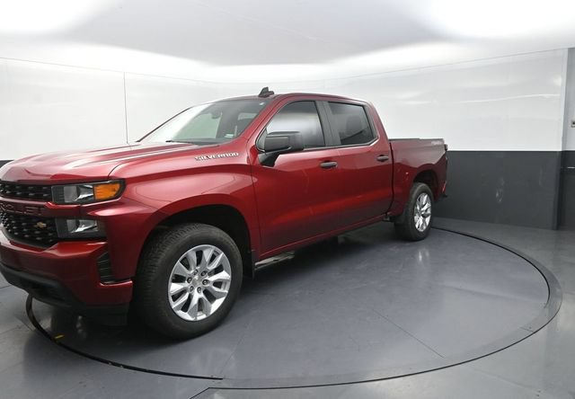 Used 2020 Chevrolet Silverado 1500 Custom w/ Custom Value Package AWD/4WD image 3