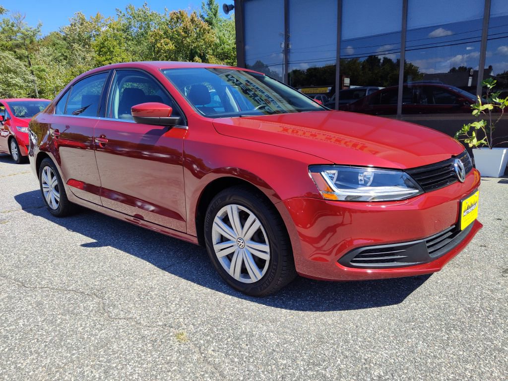 Used 2017 Volkswagen Jetta S image 2