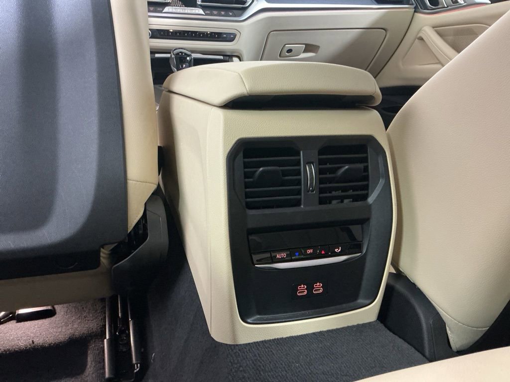 Certified 2023 BMW 430i Coupe w/ Convenience Package image 18