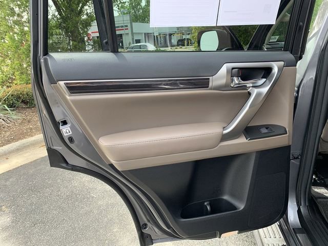 Used 2023 Lexus GX 460 Premium w/ Premium Package AWD/4WD image 15