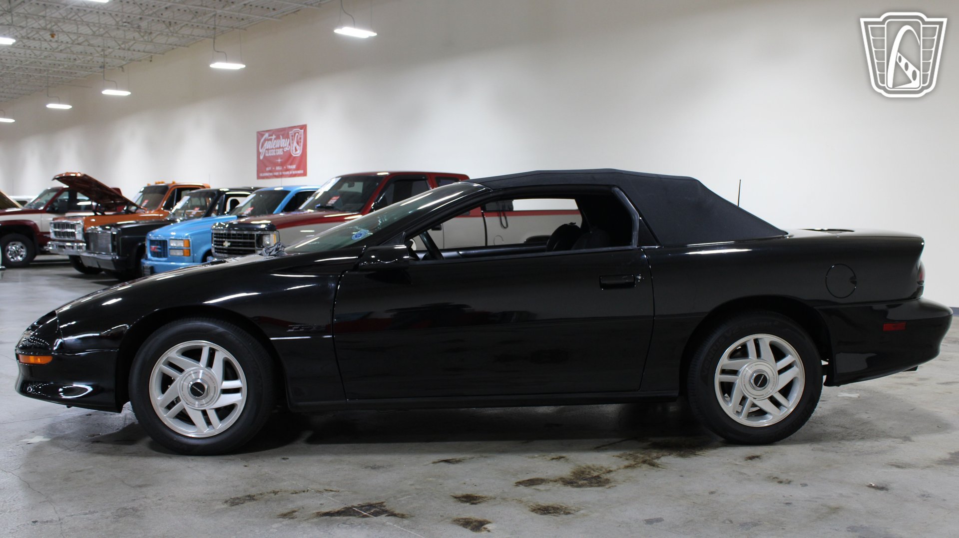 Used 1995 Chevrolet Camaro Z28 RWD image 27