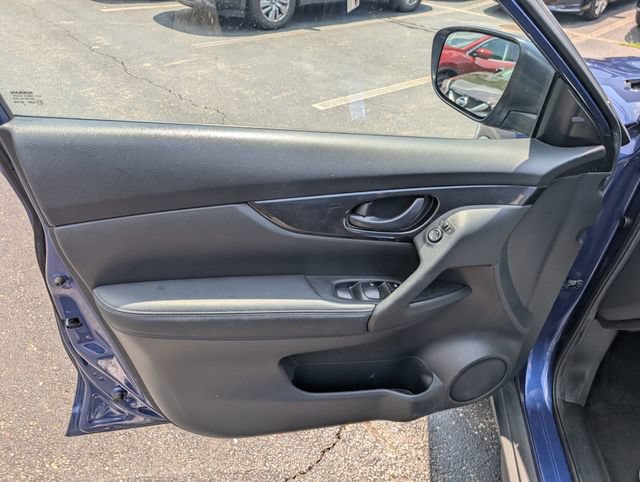 Used 2020 Nissan Rogue S AWD/4WD image 14