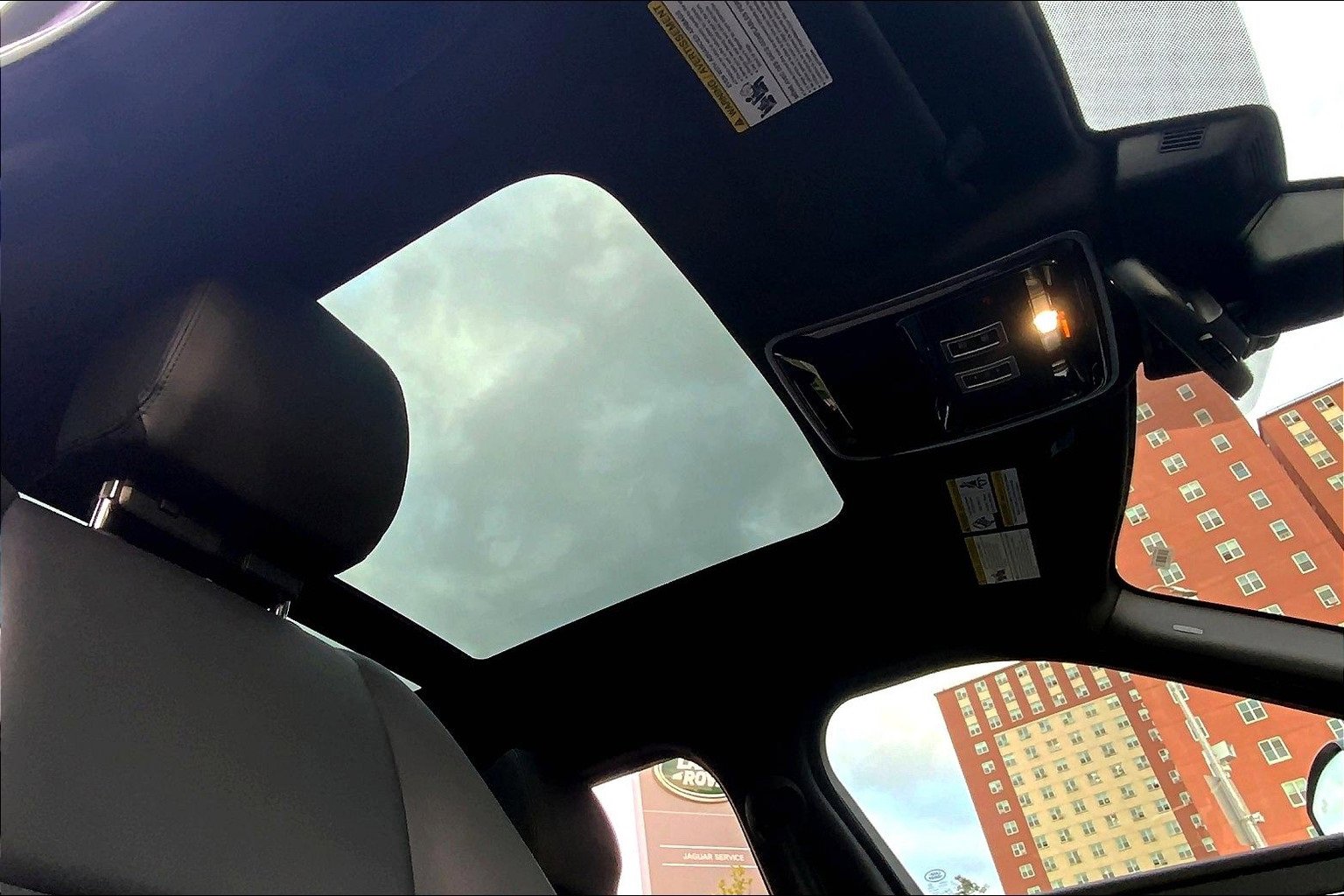 Used 2026 Land Rover Range Rover Velar S image 14