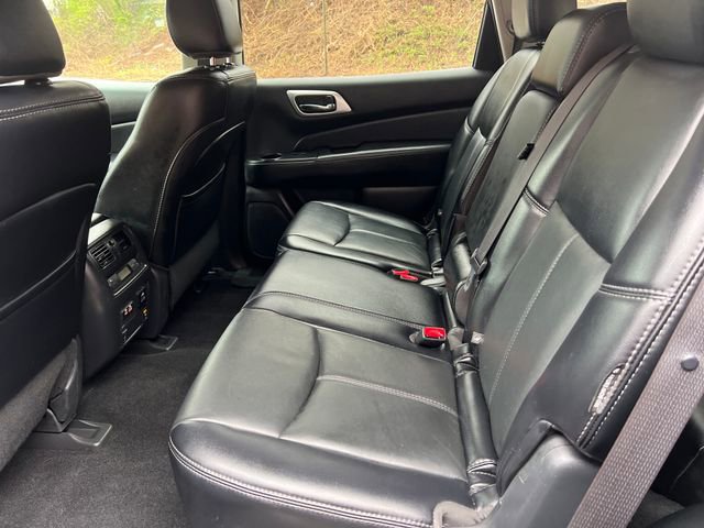 Used 2020 Nissan Pathfinder SL image 15