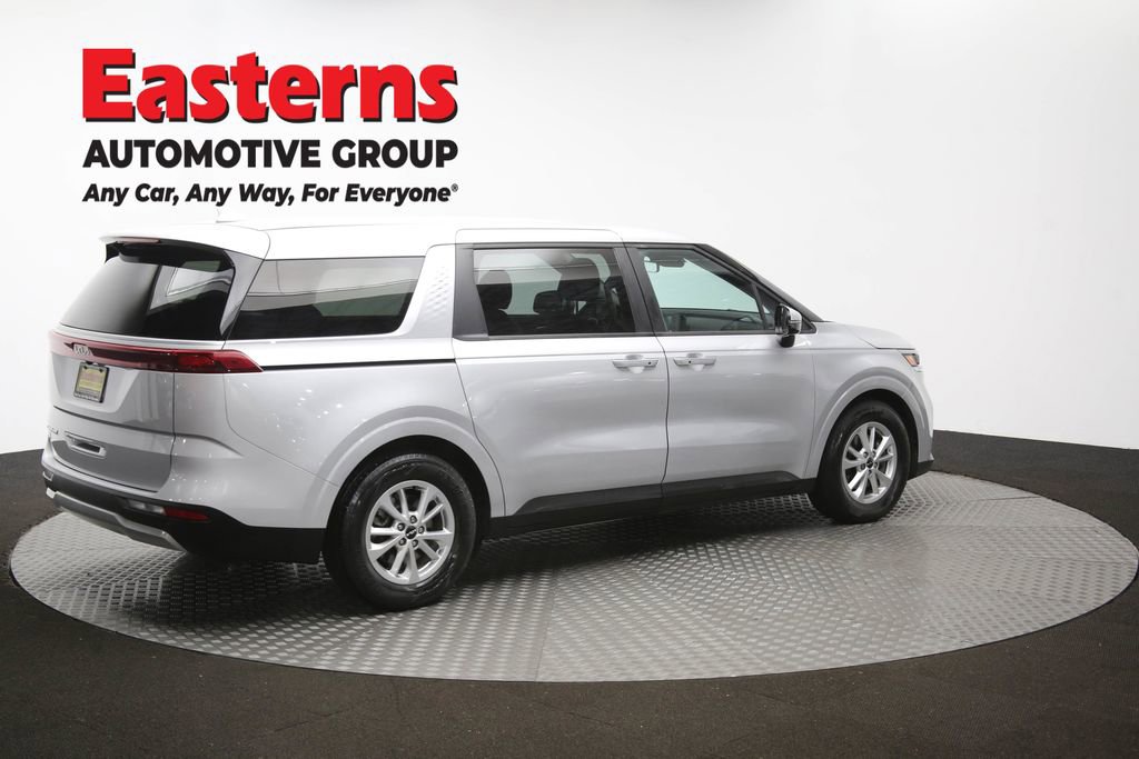Used 2022 Kia Carnival LX image 41