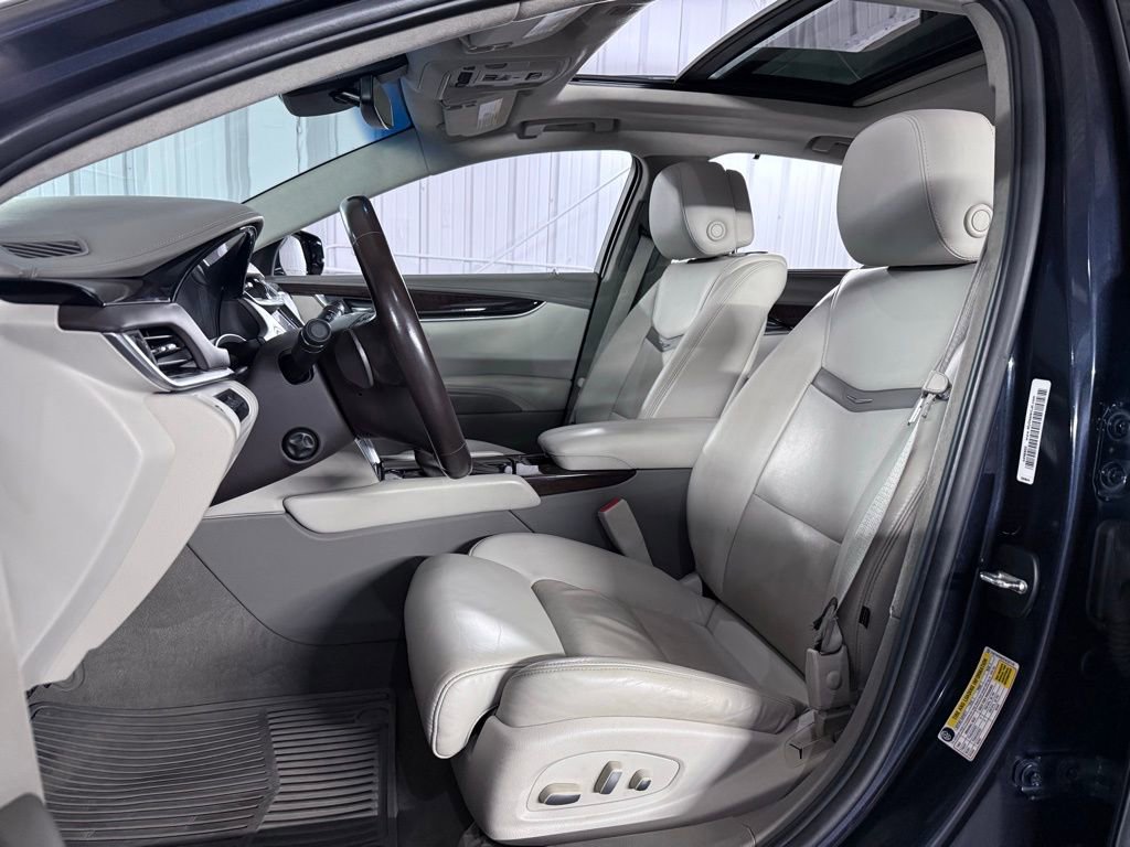 Used 2014 Cadillac XTS Platinum image 18