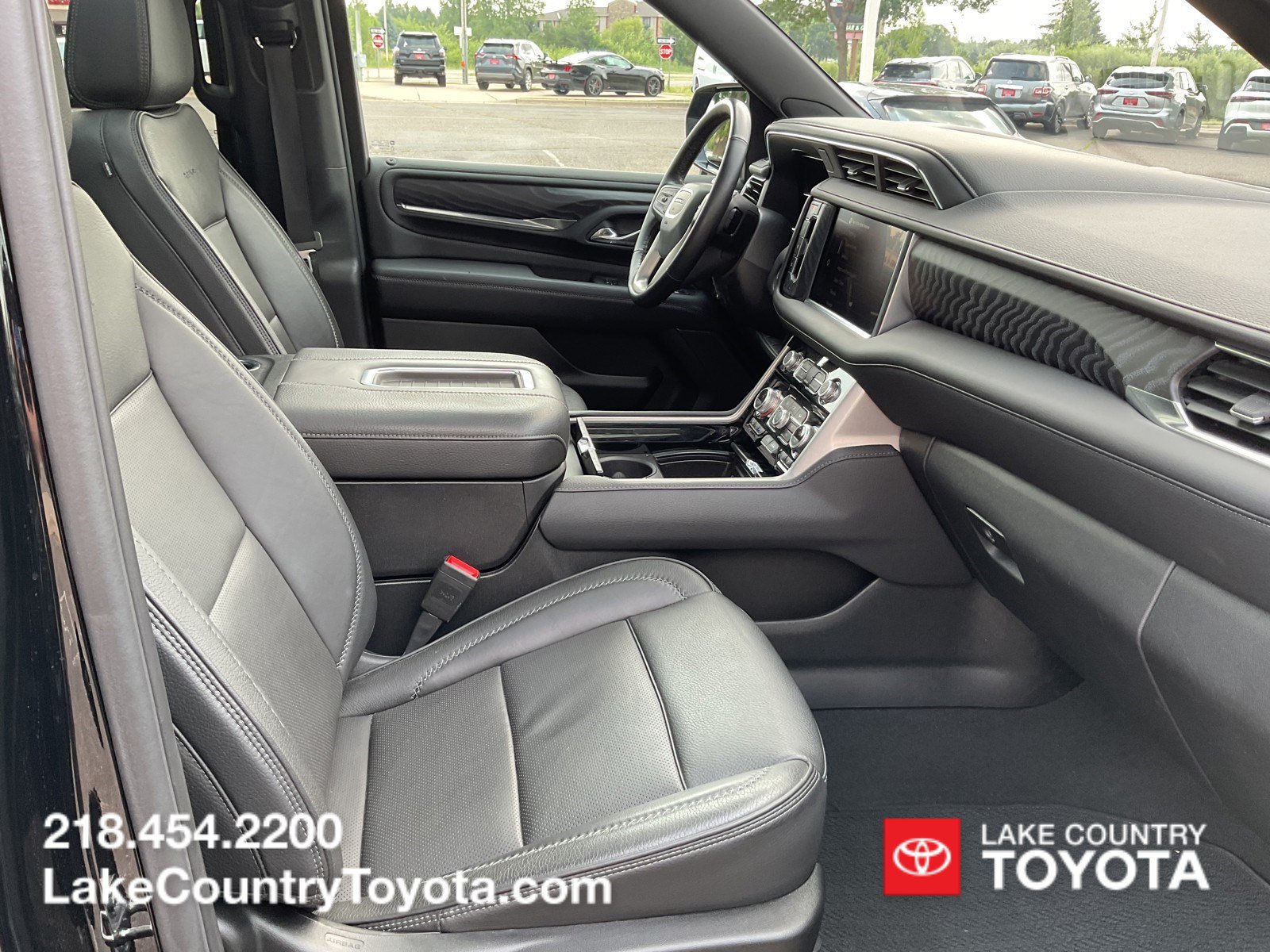 Used 2024 GMC Yukon Denali w/ Max Trailering Package AWD/4WD image 23