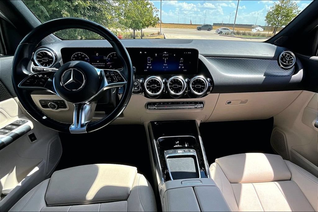 Used 2025 Mercedes-Benz GLA 250 image 17