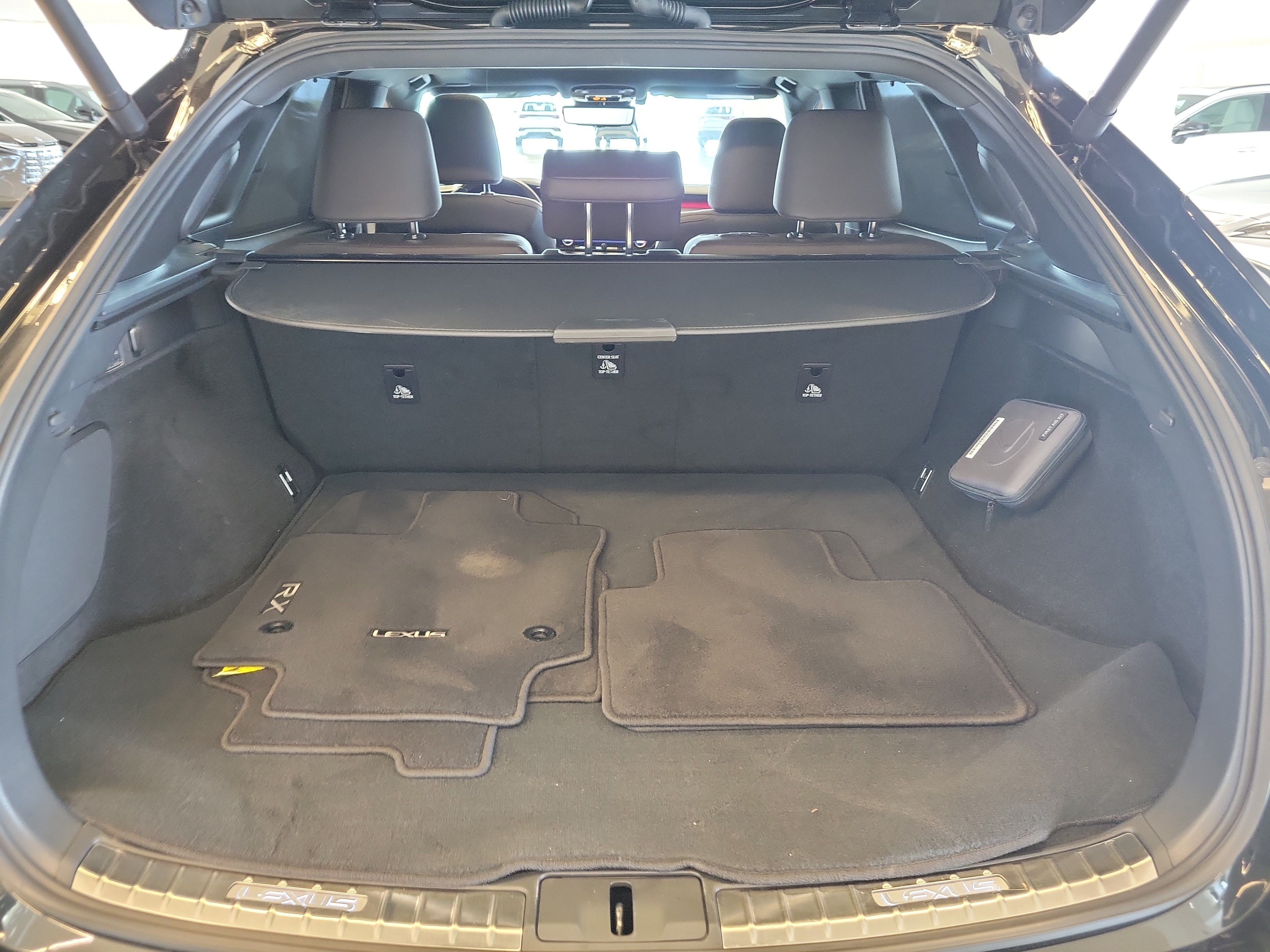 Used 2025 Lexus RX 450h AWD w/ Convenience Package image 11