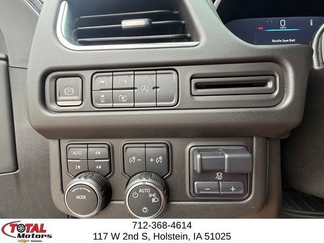 Used 2023 Chevrolet Suburban RST w/ Luxury Package AWD/4WD image 23