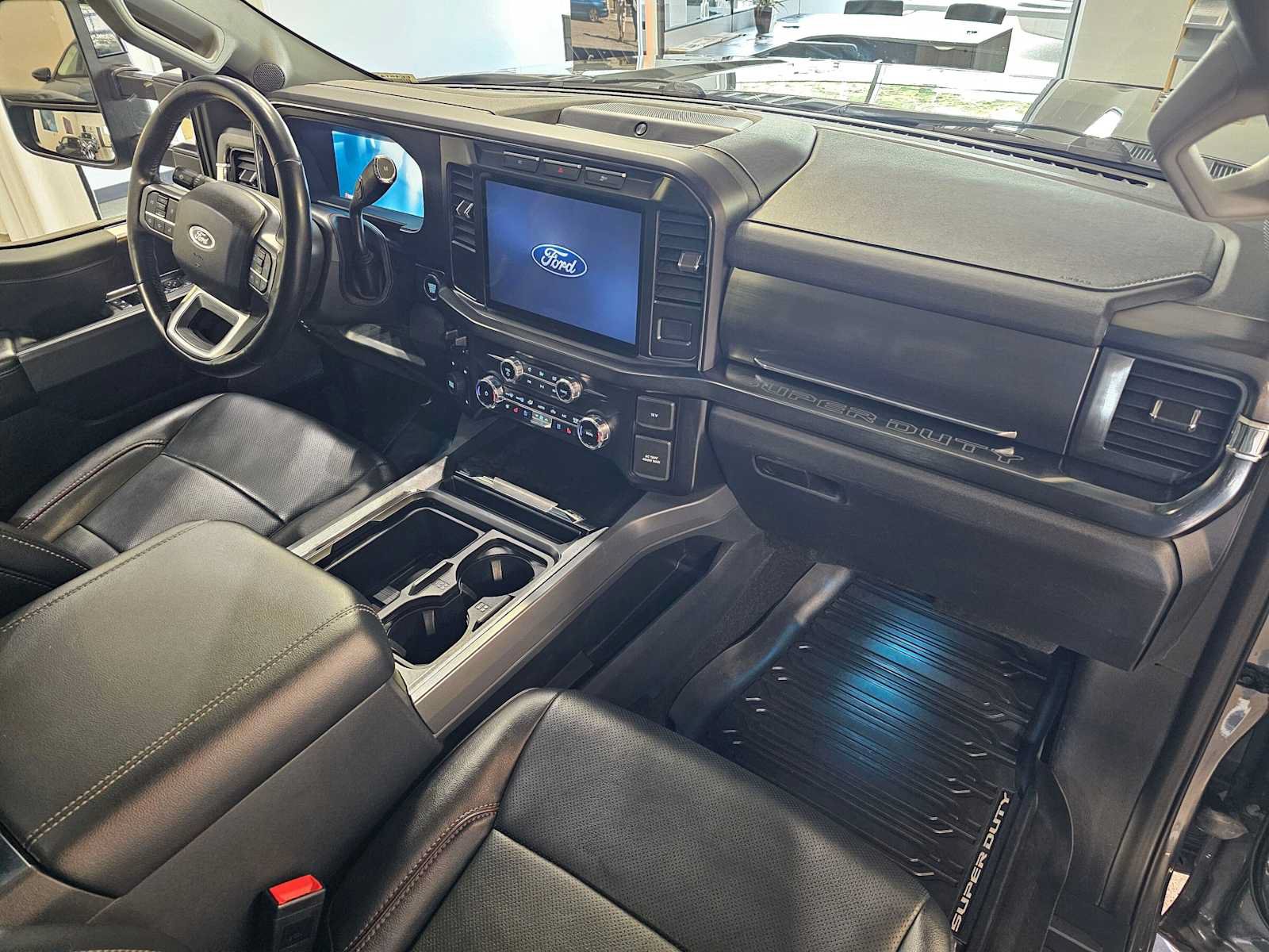 Used 2024 Ford F250 Lariat w/ Black Appearance Package AWD/4WD image 11