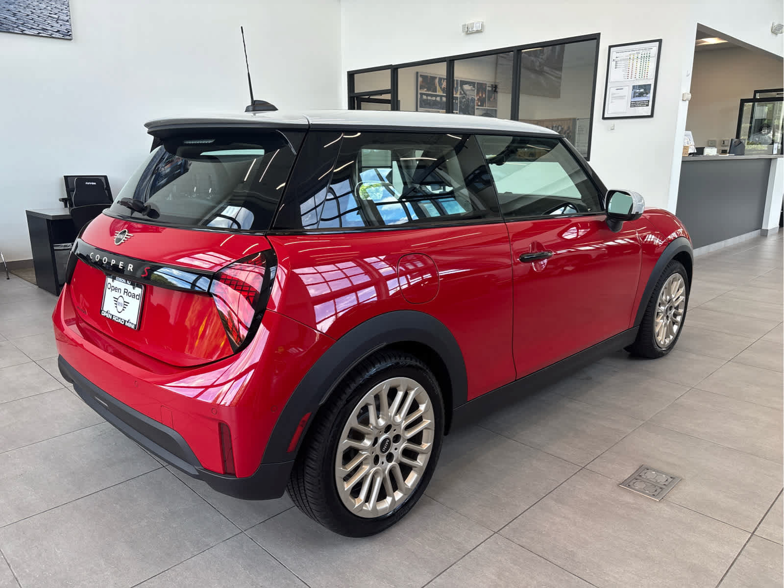 Used 2025 MINI Cooper S FWD image 4