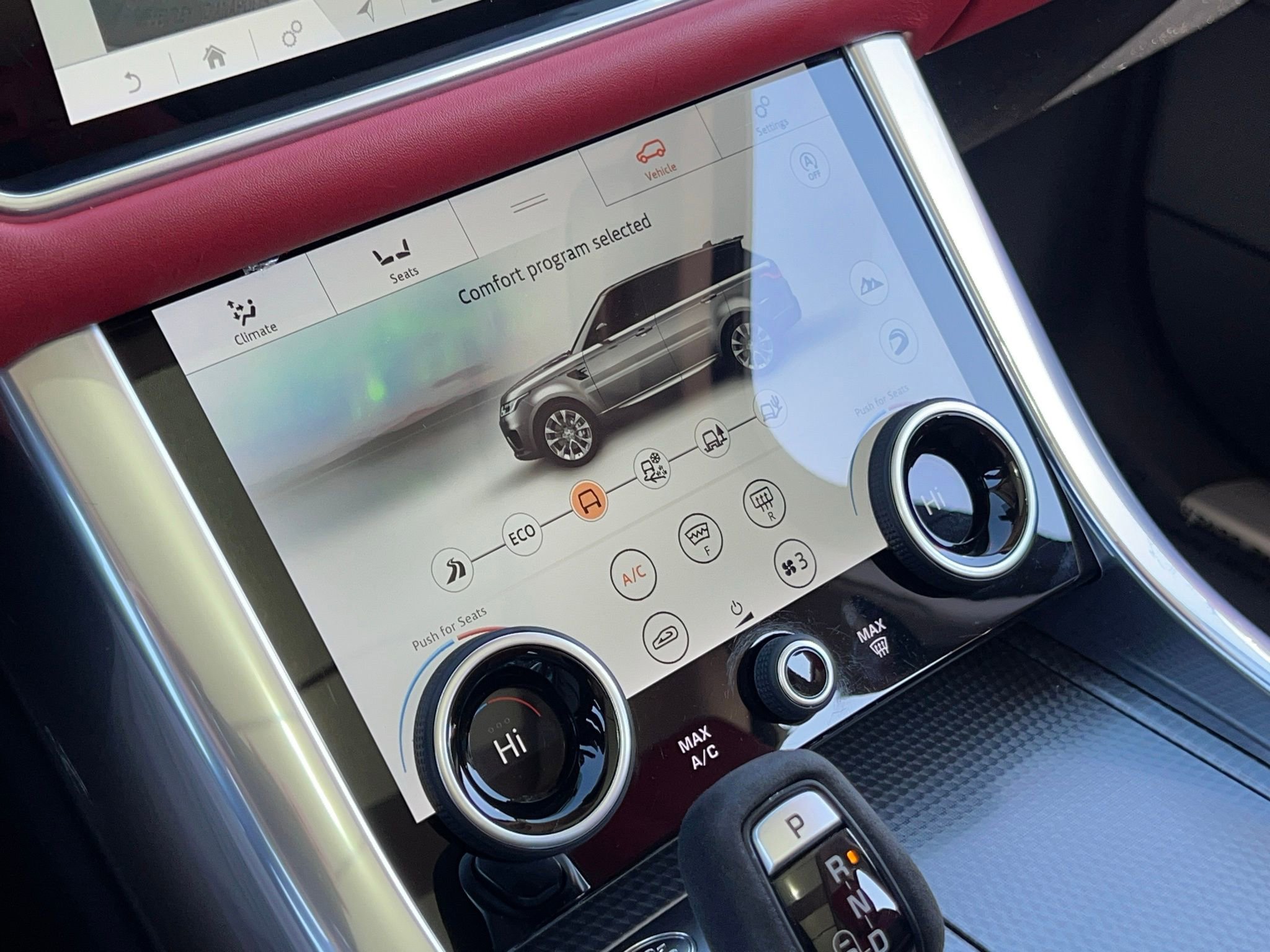 Used 2020 Land Rover Range Rover Sport HST image 29