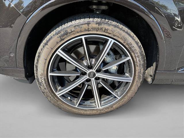 Used 2024 Audi Q7 3.0T Premium Plus AWD/4WD image 9