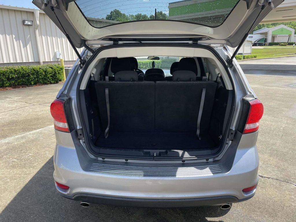 Used 2017 Dodge Journey SXT AWD/4WD image 10