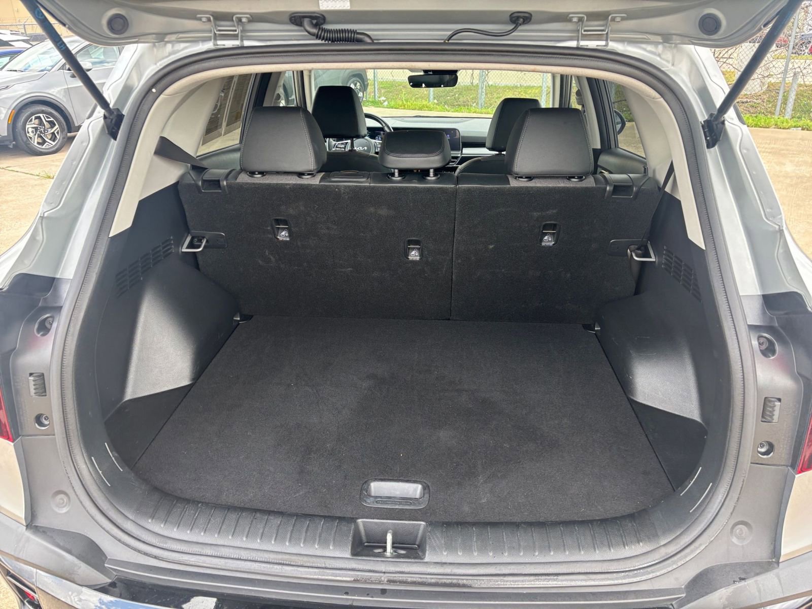 Used 2025 Kia Seltos S image 32