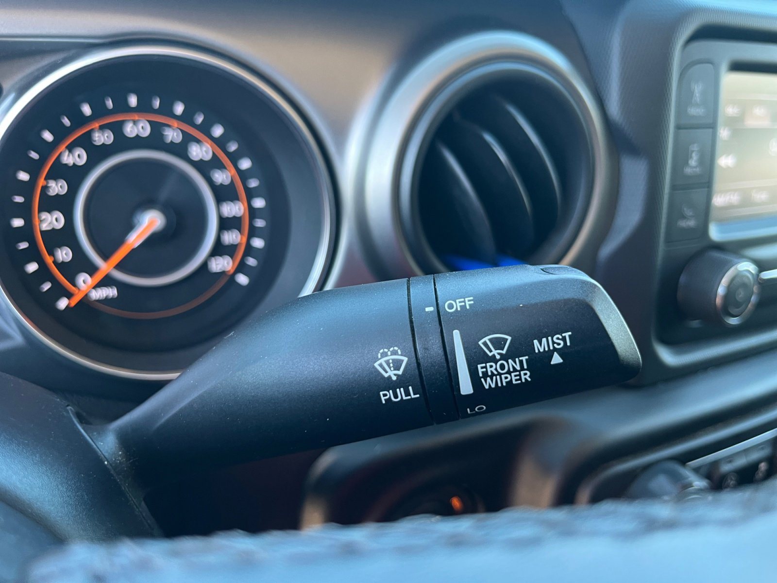 Used 2020 Jeep Gladiator Sport w/ Quick Order Package 24S image 11