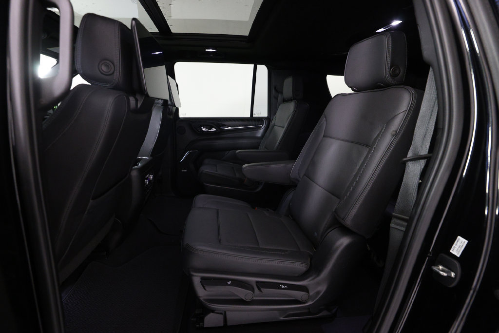 Used 2023 GMC Yukon XL Denali RWD image 16