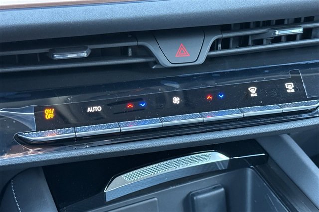 New 2025 Buick Envision Sport Touring image 18