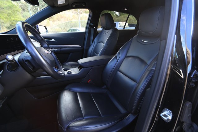 Used 2024 Cadillac XT4 Premium Luxury image 25
