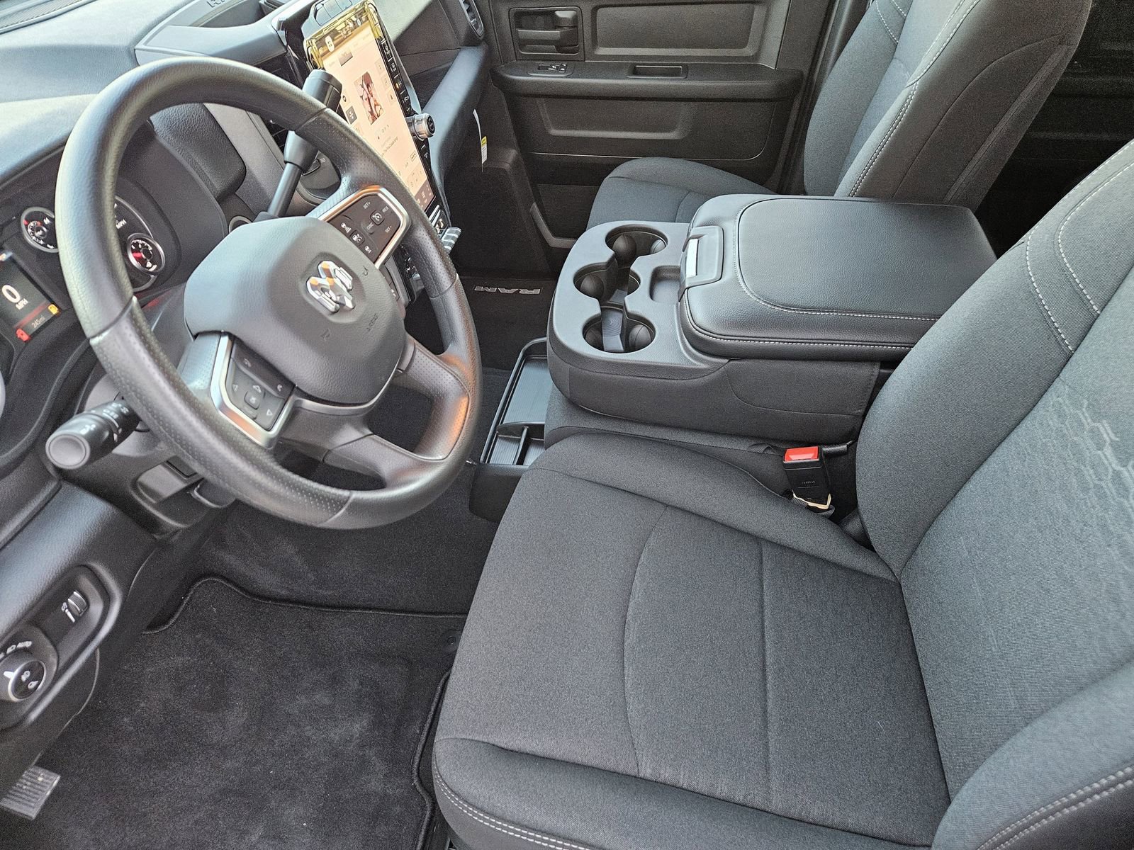 New 2025 RAM 2500 Tradesman AWD/4WD image 16
