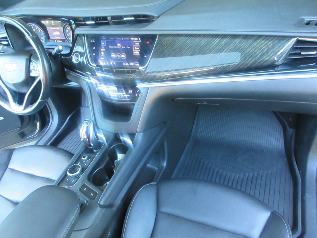 Used 2020 Cadillac XT6 Premium Luxury AWD/4WD image 31