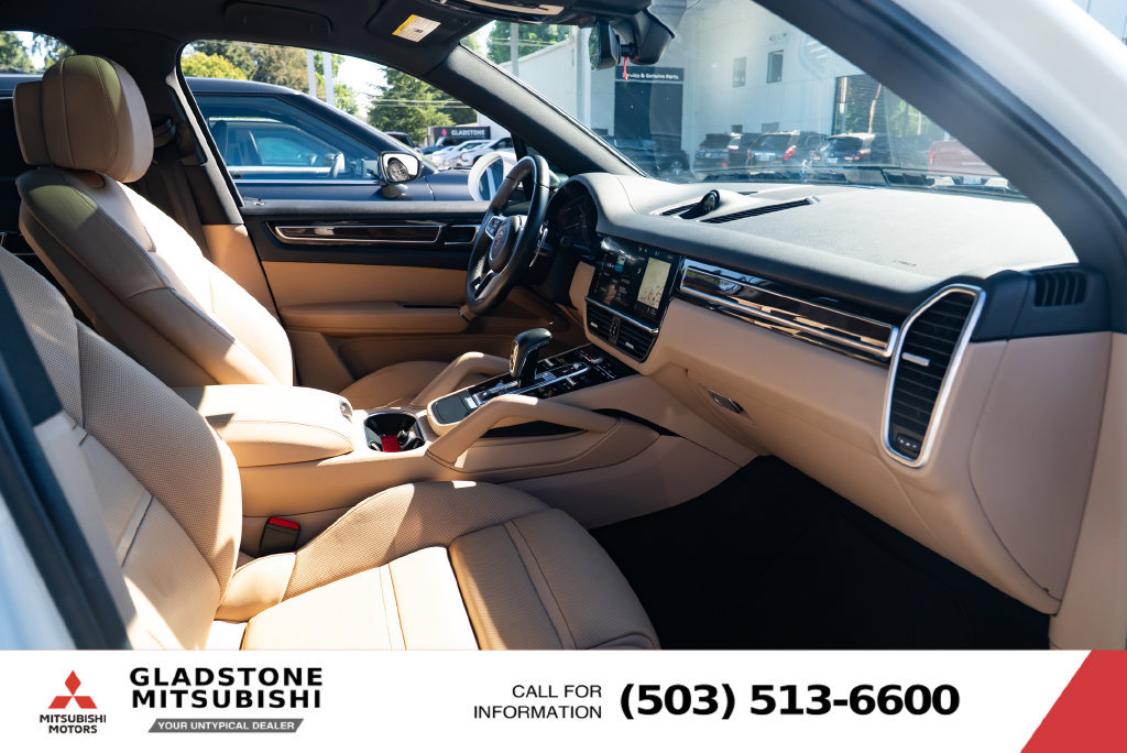 Used 2021 Porsche Cayenne AWD/4WD image 25