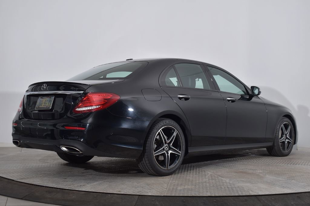 Certified 2018 Mercedes-Benz E 300 4MATIC image 5