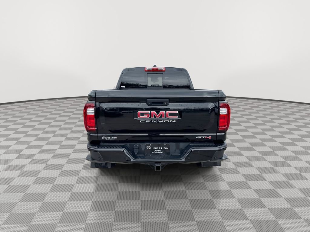 Used 2024 GMC Canyon AT4 AWD/4WD image 8