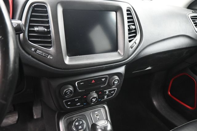 Used 2019 Jeep Compass Trailhawk AWD/4WD image 79