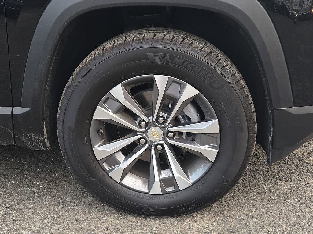 Used 2026 Chevrolet Equinox LT w/ Convenience Package II image 10