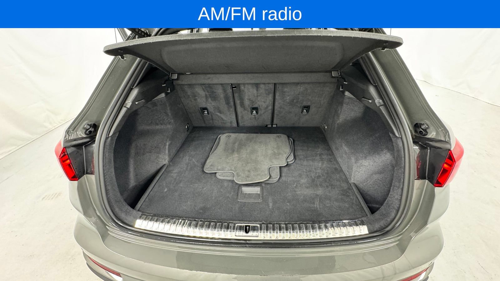 Used 2025 Audi Q3 2.0T Premium AWD/4WD image 15
