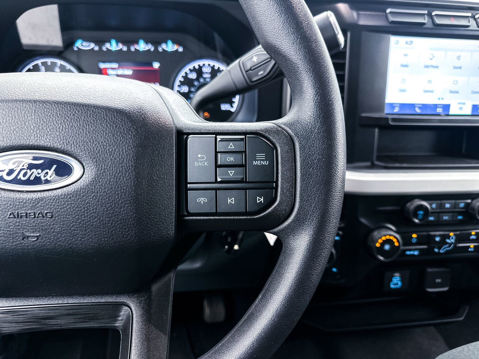 Used 2024 Ford F250 XLT w/ FX4 Off-Road Package image 25