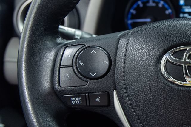 Used 2016 Toyota RAV4 XLE AWD/4WD image 15