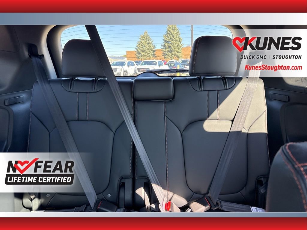 Used 2025 Honda Pilot TrailSport image 46