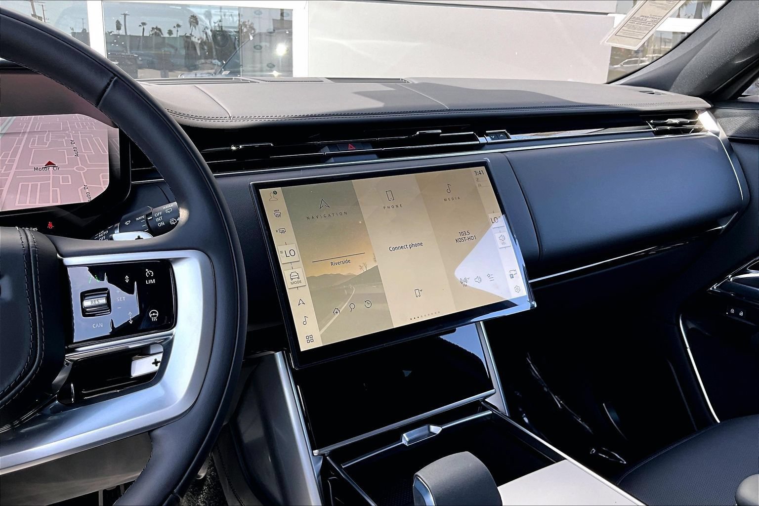 New 2026 Land Rover Range Rover SE AWD/4WD image 7