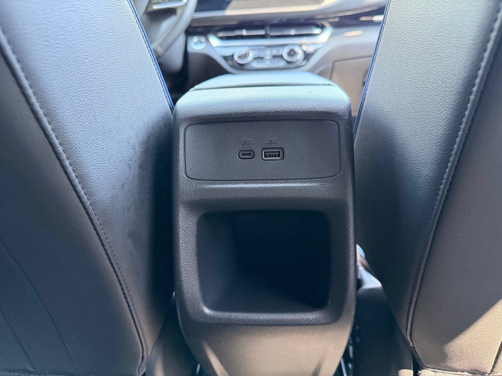 Used 2024 Buick Envista Sport Touring w/ Convenience I Package FWD image 23