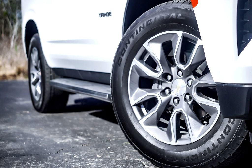 Used 2024 Chevrolet Tahoe LS w/ Driver Alert Package image 3