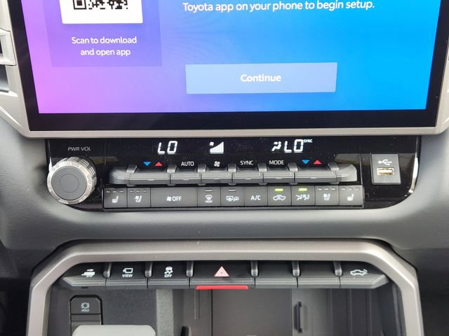 New 2026 Toyota Tundra Platinum AWD/4WD image 18