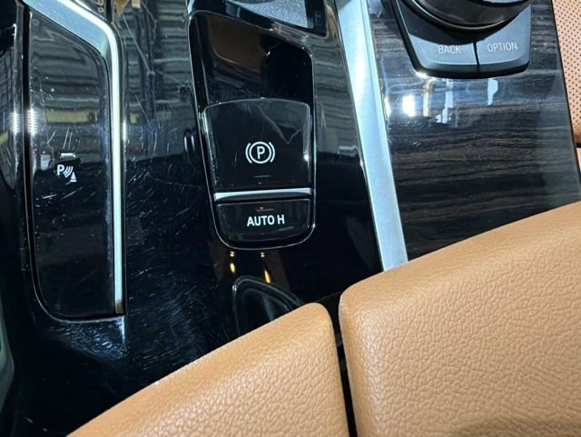Certified 2023 BMW 540i xDrive w/ M Sport Package AWD/4WD image 40
