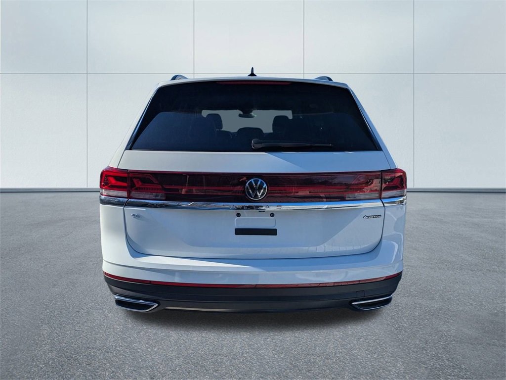 Used 2024 Volkswagen Atlas SE image 4