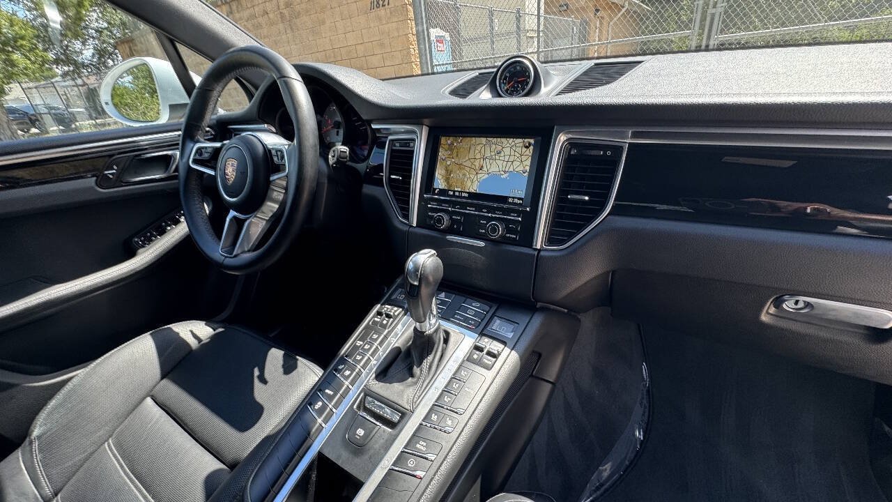 Used 2015 Porsche Macan S AWD/4WD image 33