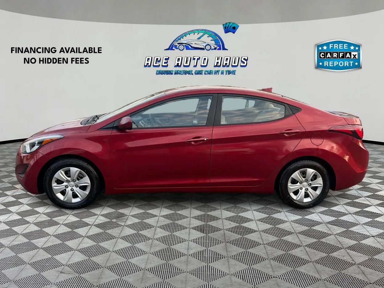Used 2016 Hyundai Elantra SE image 4
