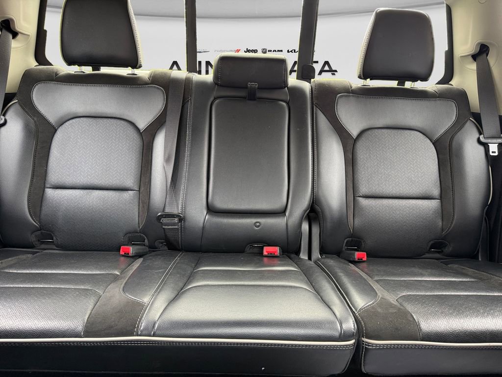 Used 2022 RAM 1500 Laramie AWD/4WD image 16