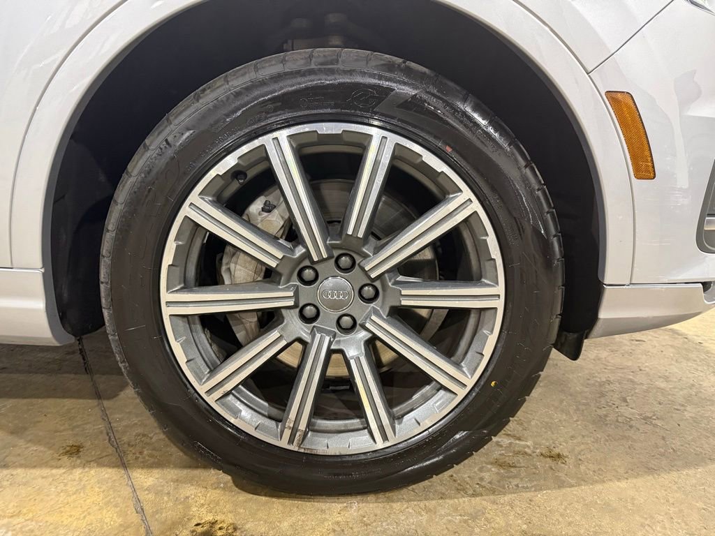 Used 2018 Audi Q7 3.0T Prestige w/ Prestige Package image 30