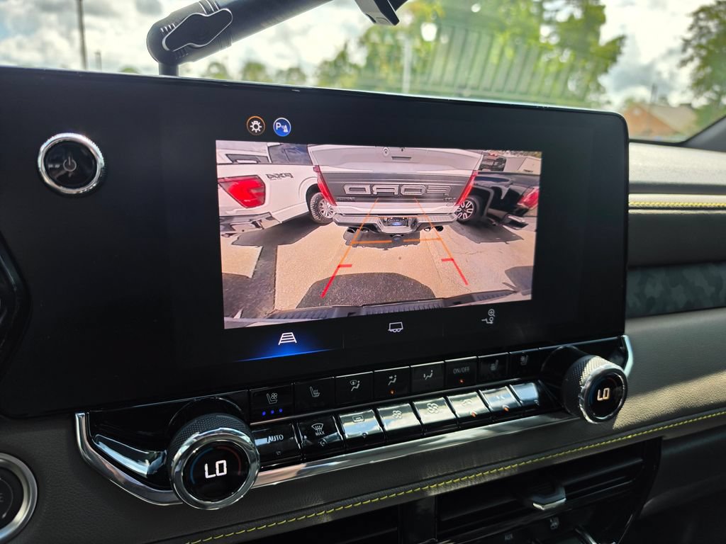 Used 2025 Chevrolet Colorado ZR2 AWD/4WD image 25