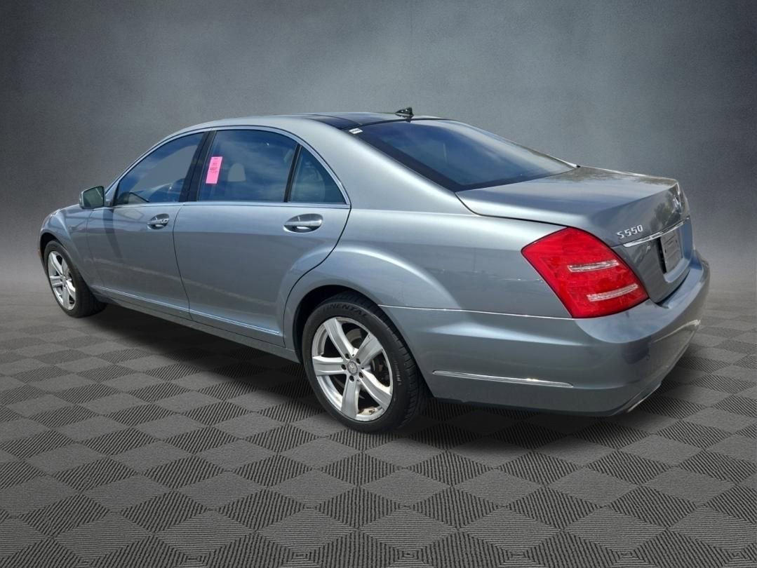 Used 2013 Mercedes-Benz S 550 4MATIC image 2