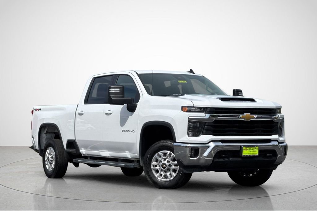Used 2025 Chevrolet Silverado 2500 LT w/ Convenience Package AWD/4WD image 2