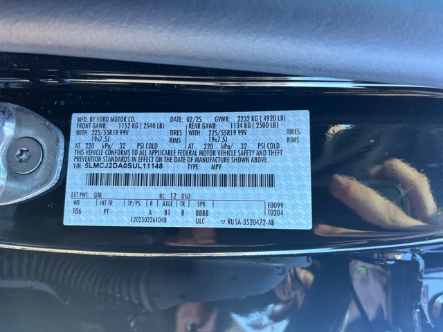 Used 2025 Lincoln Corsair Reserve image 31