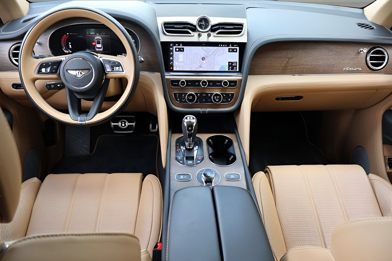 Certified 2024 Bentley Bentayga Extended Wheelbase AWD/4WD image 4